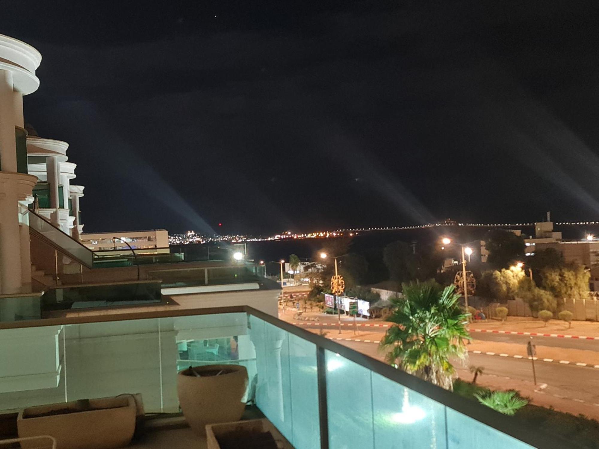 Palmore Top Luxury Penthause With Juccuzi First Line Of The Seaside Apartamento Eilat Exterior foto